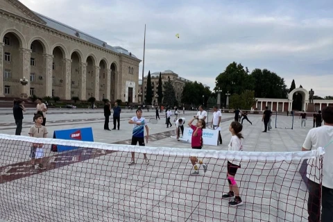 Gəncədə “Meydandan Arenaya” layihəsi çərçivəsində badminton yarışı keçirilib - FOTO