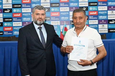 AFFA klublara lisenziyaları təqdim edib
