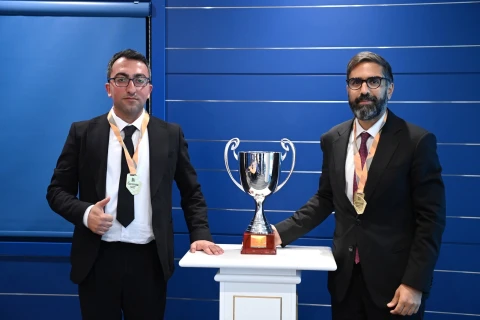 Rövşən Nəcəf Dünya Korporativ Oyunlarının qalibi olan komanda ilə görüşüb - FOTO