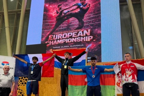 Gənc savatçılarımız Avropa çempionatını beş medalla başa vurdu - FOTO