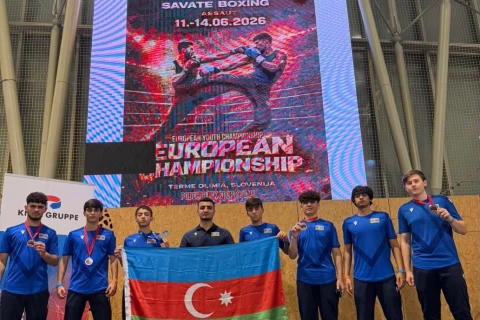 Gənc savatçılarımız Avropa çempionatını beş medalla başa vurdu - FOTO