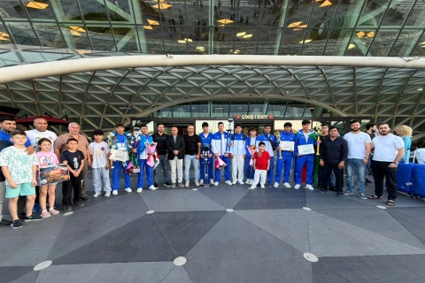 Karateçilərimiz Avropa çempionatından beş medalla qayıdıblar - FOTO