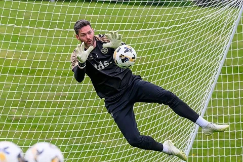 Futbolçuların 50 ildə necə dəyişməsi barədə elmi araşdırma aparılıb - FOTO