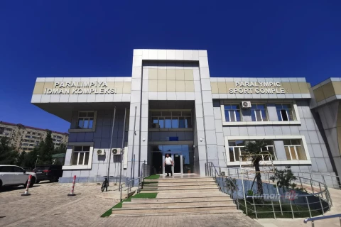 Azərbaycanda ilk dəfə paraüzgüçülük üzrə ölkə çempionatı keçirilir - FOTO