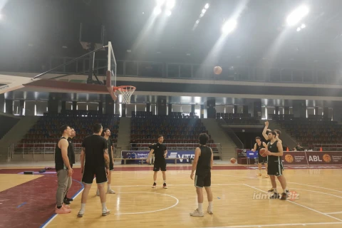 Belarus sınağı öncəsi kişi basketbol millimizin açıq məşqindən GÖRÜNTÜLƏR - FOTO/VİDEO