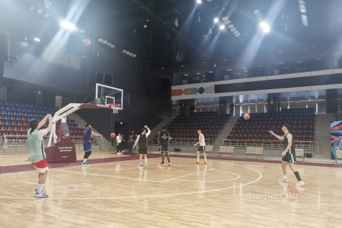 Belarus sınağı öncəsi kişi basketbol millimizin açıq məşqindən GÖRÜNTÜLƏR - FOTO/VİDEO