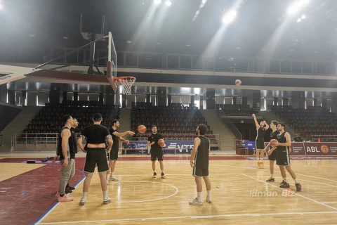 Belarus sınağı öncəsi kişi basketbol millimizin açıq məşqindən GÖRÜNTÜLƏR - FOTO/VİDEO