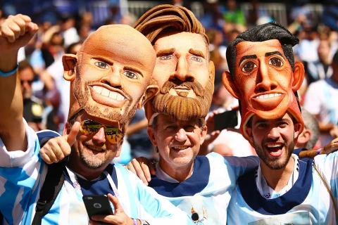 Argentine fans report shooting incident on way to World Cup match