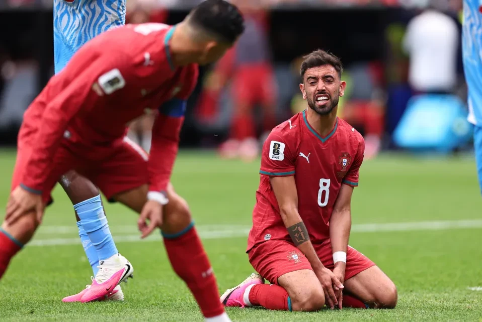 Ronaldunun fanatları Portuqaliya ulduzlarına hücum etdi - VİDEO