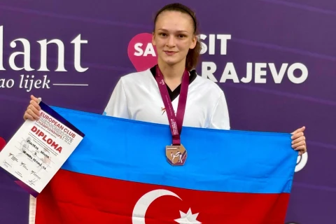 Taekvondoçularımız klublararası Avropa çempionatında növbəti medalı qazanıblar