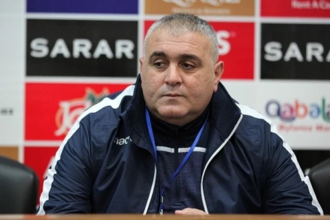 Rövşən Babayev “İmişli”yə keçib