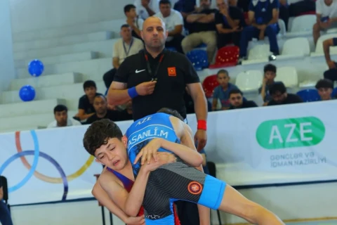 Məktəblilərin olimpiadasında ilk finalçılar bəlli oldu - FOTO