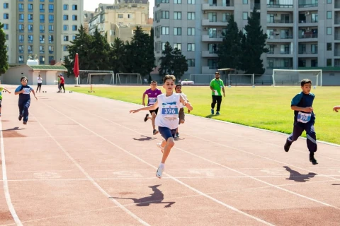 Məktəblilərin ilk olimpiadasında atletika qalibləri bilindi - FOTO