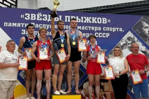 Gimnastlarımız Stavropolda iki medal qazandılar