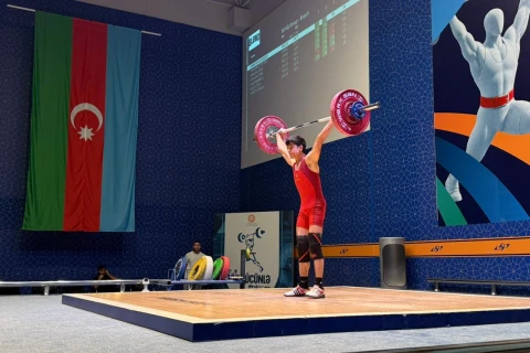Məktəblilər arasında ağırlıqqaldırmada 2 çəki dərəcəsində qaliblər müəyyənləşib