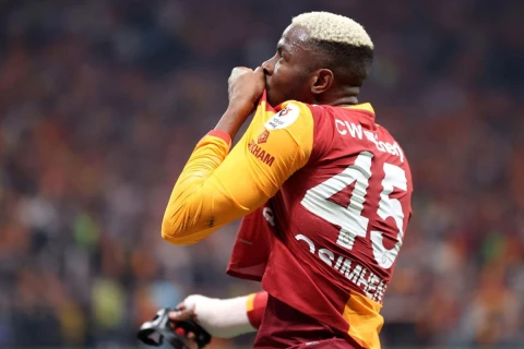“Mançester Yunayted” Osimhenin transferinə yönəlib