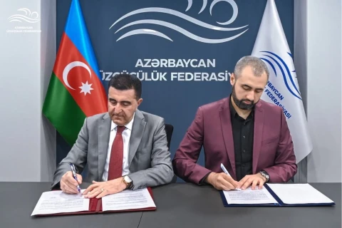 Azərbaycan Üzgüçülük Federasiyası ilə AHİİTA arasında memorandum imzalanıb - FOTO
