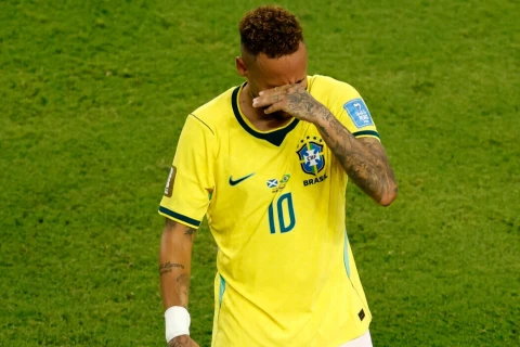 Neymar mundialdakı debütündən sonra: “Paltardəyişmə otağında ağlayırdım”