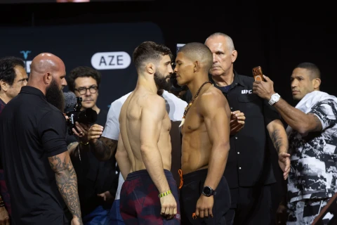 Азербайджанские бойцы встретились с соперниками перед UFC Baku