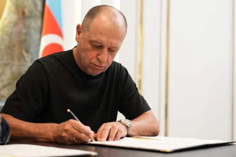“Neftçi” futbol klubundan Vernidub etimadı: 2028-ci ilə qədər davam - FOTO