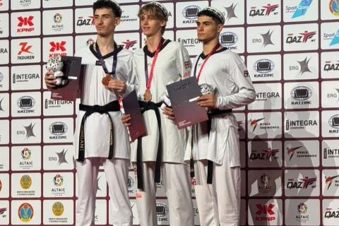 Taekvondoçumuz Adil Kazımlı Əkbərova Qazaxıstanda beynəlxalq turnirdə bürünc medal qazanıb