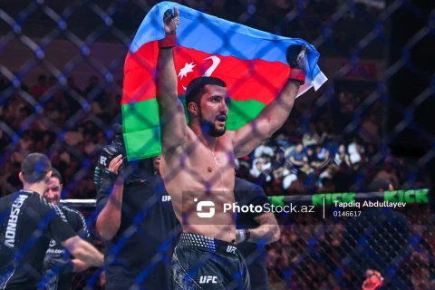 Фарман Гасанов уверенно одолел Эрика Нолана в дебютном поединке в UFC - ВИДЕО