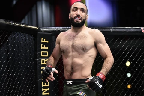 Бывший чемпион UFC восхитился победой Физиева в Баку