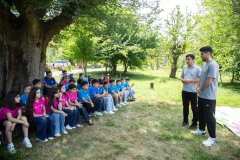 Paralimpiya çempionu İmaməddin Xəlilov şəhid övladlarına “ustad dərsi” keçib - FOTO