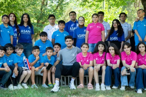 Paralimpiya çempionu İmaməddin Xəlilov şəhid övladlarına “ustad dərsi” keçib - FOTO