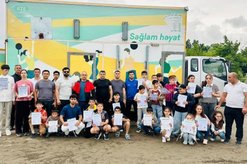 Nabran sakinləri idman qurğularında qüvvələrini sınayıblar - FOTO