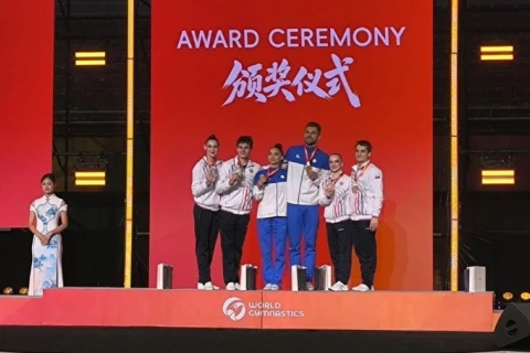 Азербайджанские гимнасты выиграли "золото" Кубка мира в Китае - ФОТО