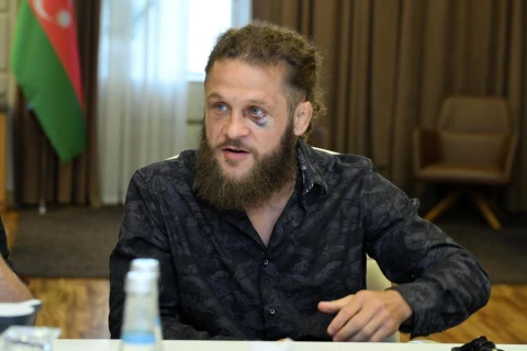 Fərid Qayıbov “UFC Fight Night” turnirində ölkəmizi təmsil etmiş idmançılarla görüşüb
