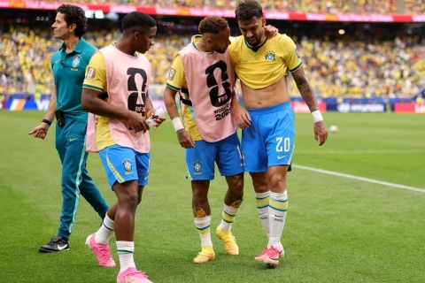 Braziliyalı yarımmüdafiəçi Lukas Paketa DÇ-2026-da zədələnib