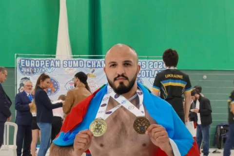 Şotlandiyada sumo üzrə Avropa çempionatında idmançılarımızdan dörd medal - FOTO