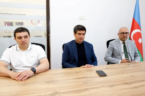 Milli Paralimpiya Komitəsində parabadmintonçularla görüş keçirilib - FOTO