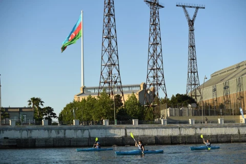В Азербайджане прошел третий турнир по гребле среди блогеров