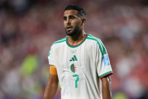 Mahrez Əlcəzair futbol millisi ilə vidalaşdı