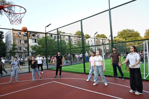 “Sağlam məhəllə” layihəsi çərçivəsində bölgələrdə idman zonaları istifadəyə verilib - FOTO