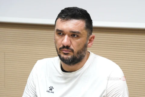 Amil Həmzəyev İrlandiyaya məğlubiyyət barədə danışıb: “…bir qədər arxayınlaşdıq” - FOTO