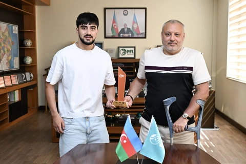 “Sabah”ın futbolçusu Xəyal Əliyev mükafatlandırılıb
