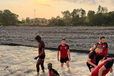 “Qəbələ” futbolçularının çay kənarında istirahəti - FOTO