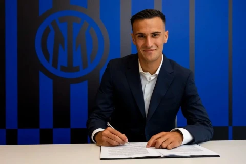 “İnter” Aleksandar Stankoviçi klubun yeni transferi kimi təqdim edib