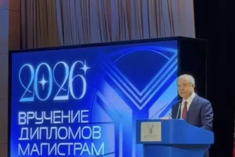 MGİMO ilə ASA arasında ikili diplom proqramının məzunlarına diplomlar təqdim olunub - FOTO