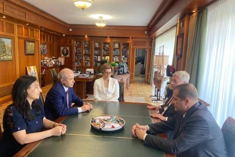 MGİMO ilə ASA arasında ikili diplom proqramının məzunlarına diplomlar təqdim olunub - FOTO