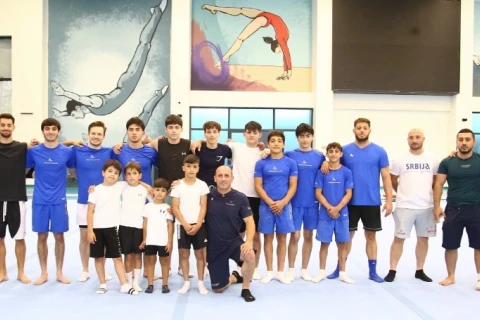 Olimpiya Oyunlarının bürünc medalçısı gimnastlarımıza ustad dərsi keçib