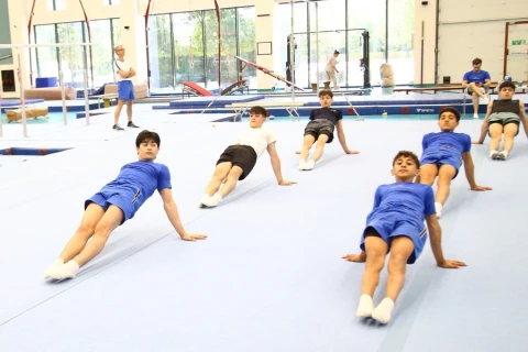 Olimpiya Oyunlarının bürünc medalçısı gimnastlarımıza ustad dərsi keçib
