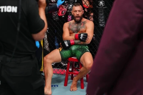 Макгрегор хочет провести еще один поединок по контракту с UFC