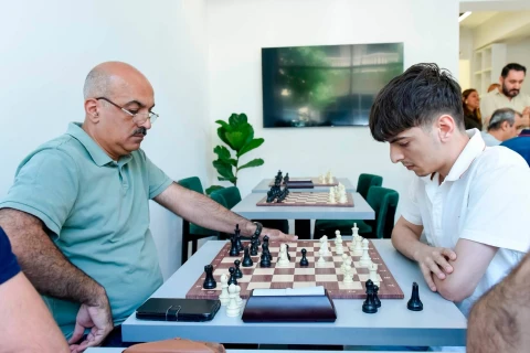 Jurnalistlər arasında şahmat turnirinin qalibləri müəyyənləşib - FOTO