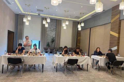 Olimpiadaya hazırlaşan qadın şahmatçıların Şabranda təlim-məşq toplanışı olub - FOTO
