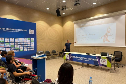 Gənc basketbol hakimləri üçün təlim-seminar keçirilib - FOTO